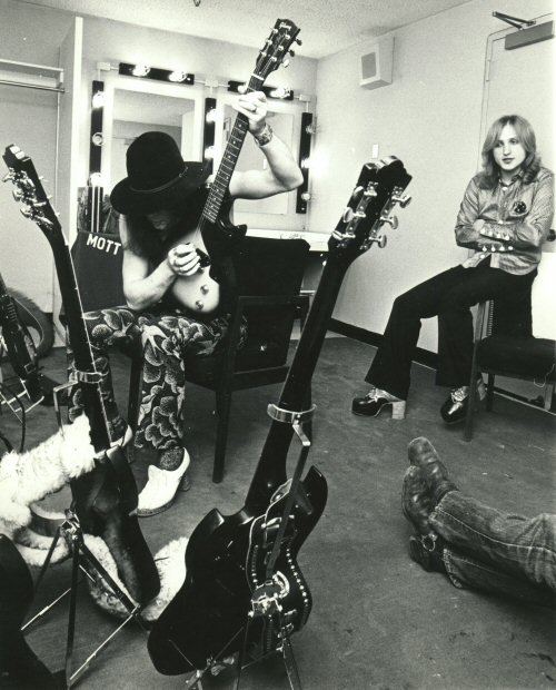 Ariel Bender and Dale Griffin backstage