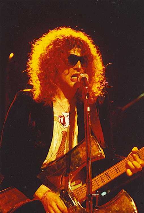 Ian Hunter with H guitar