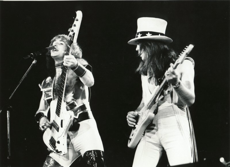 Overend Watts and Ariel Bender on stage