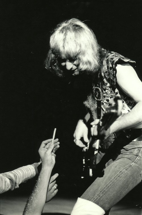 Overend Watts acknowledges the fans