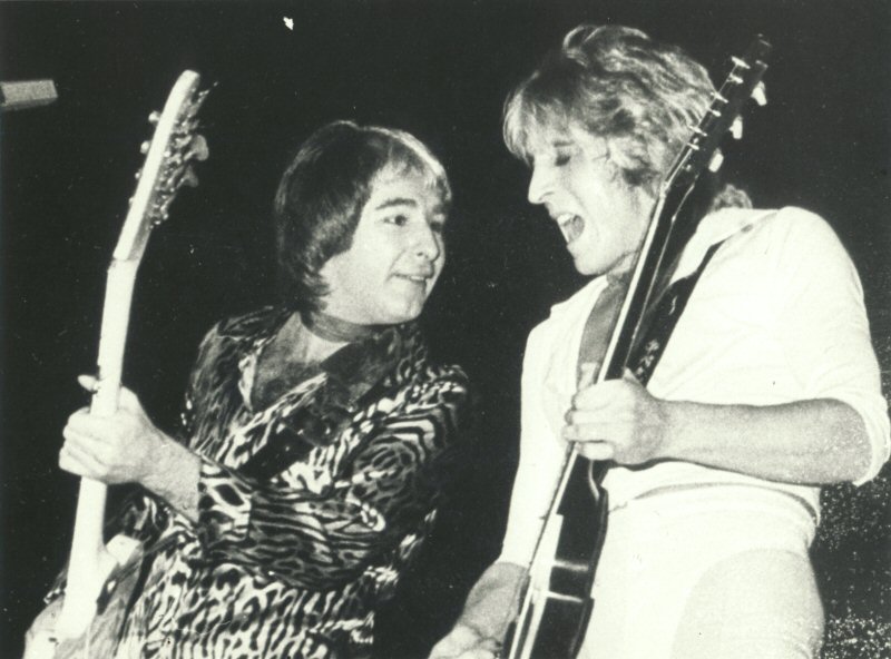 Overend Watts live with Mick Ronson