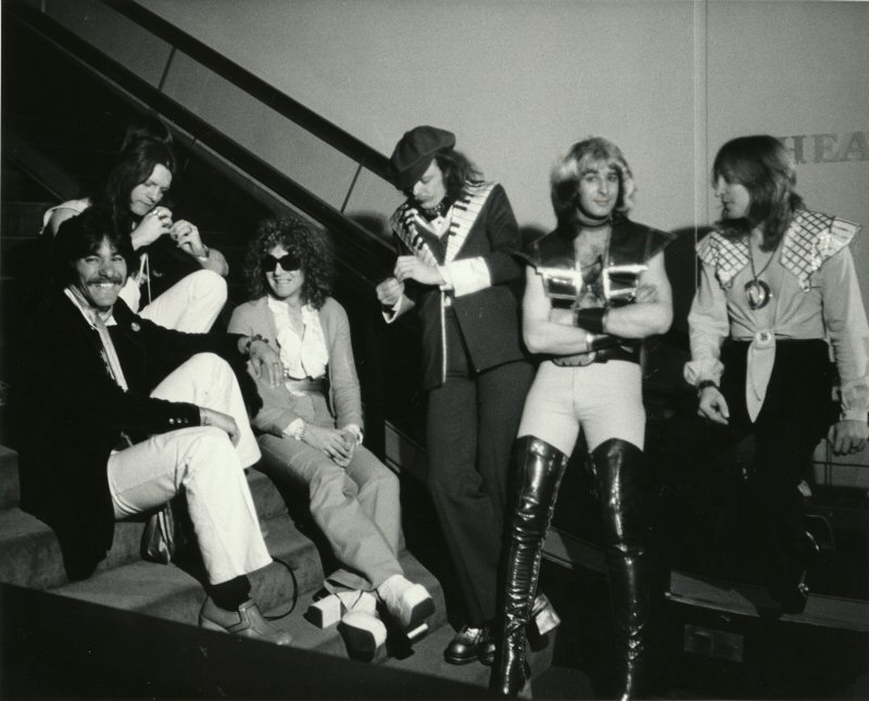 Mott The Hoople backstage in 1974